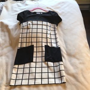 Black and white checkered pocketed dress from NY&C